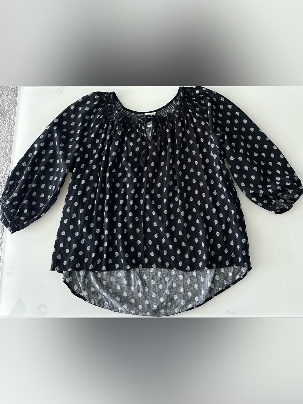 Forever 21 Blouse size M black and white  Sheer Peasant